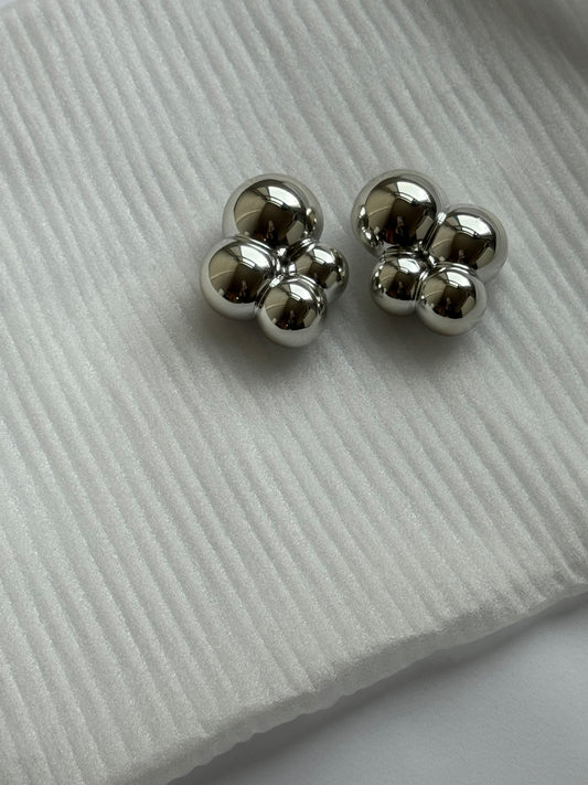 002 BuBu Earrings Silver